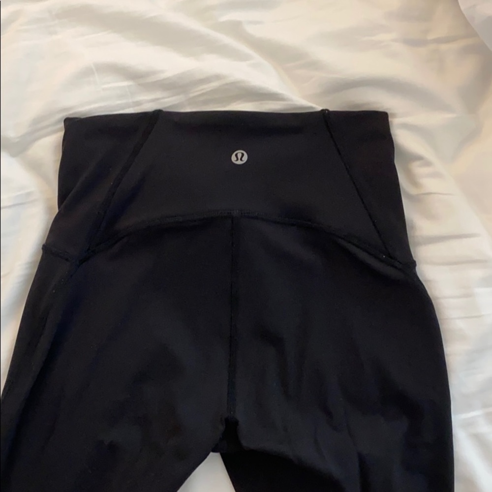 Cropped mesh lululemon size 4